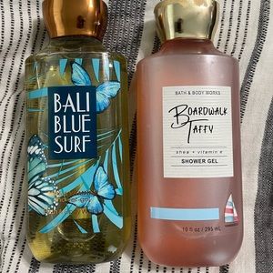 Set of 2 Bath and Body Works shower gel